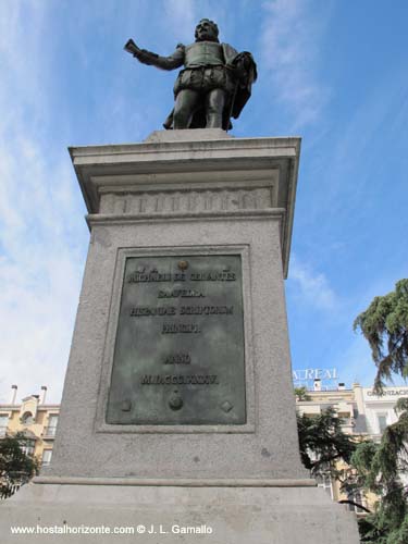 Monumento a Cervantes Plaza de las Cortes Madrid Centro Spain