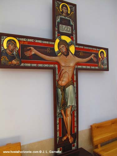 Icono Cristo crucificado Iglesia ortodoxa Santa Maria Magdalena Gran Via de Hortaleza, Madrid Spain