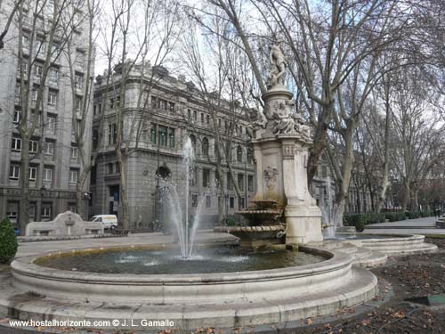 Fuente de Apolo Paseo del Prado Madrid Spain